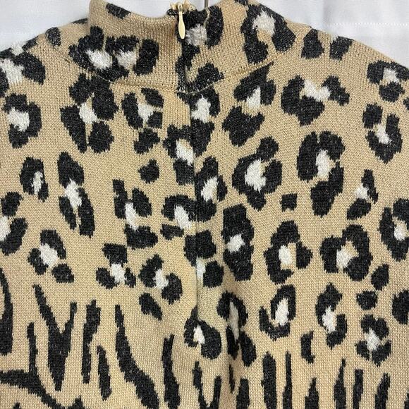 St. John Collection By Mary Gray Animal Print Turtleneck Top Size L - Picture 6 of 10
